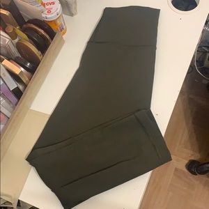 Lululemon Olive Wunder Under Leggings Crop 21”